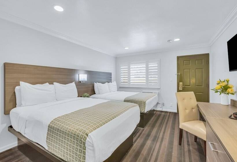 Номер Стандарт 2 Двуспальные Кровати, Napa Valley Hotel & Suites