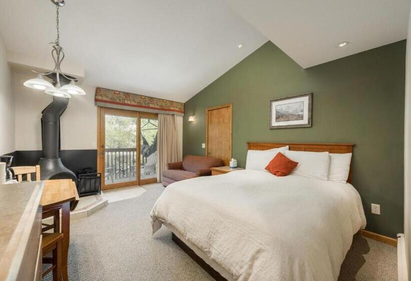Трехместный Номер Deluxe, Ponderosa Lodge