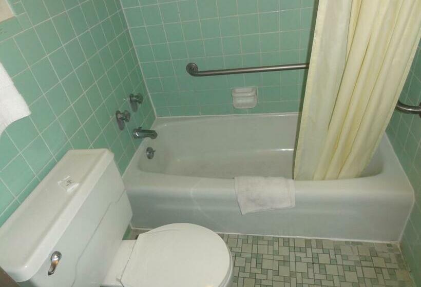 Номер Стандарт, Budget Inn Selma