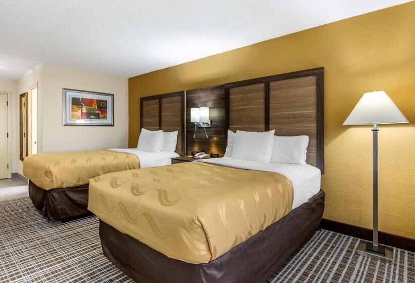 Номер Стандарт 2 Двуспальные Кровати, Quality Inn & Suites  Greensborohigh Point