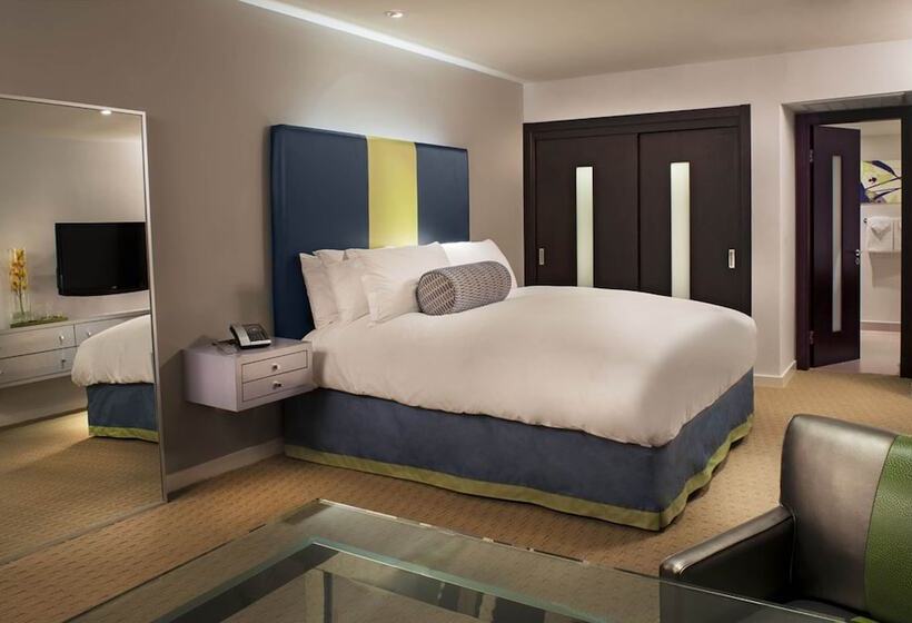 Suíte Superior, Sunset Marquis