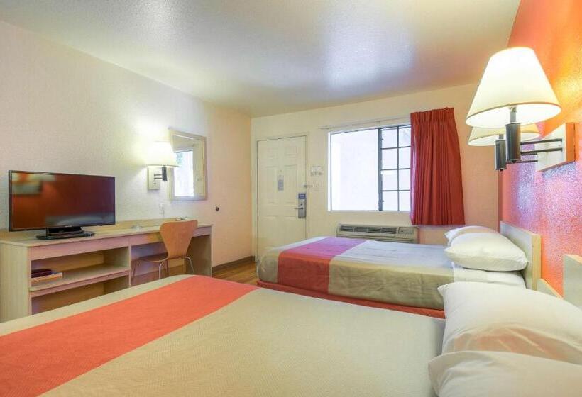 Четырехместный Номер Deluxe, Motel 6el Cajon, Ca  San Diego