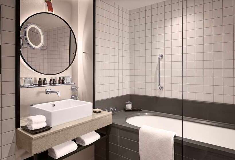 Quarto Superior com Sacada, The Partridge Inn Augusta Curio Collection By Hilton
