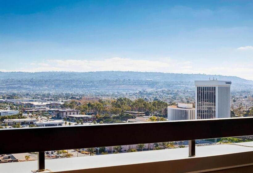 스탠다드 룸 킹사이즈 침대, Torrance Marriott Redondo Beach