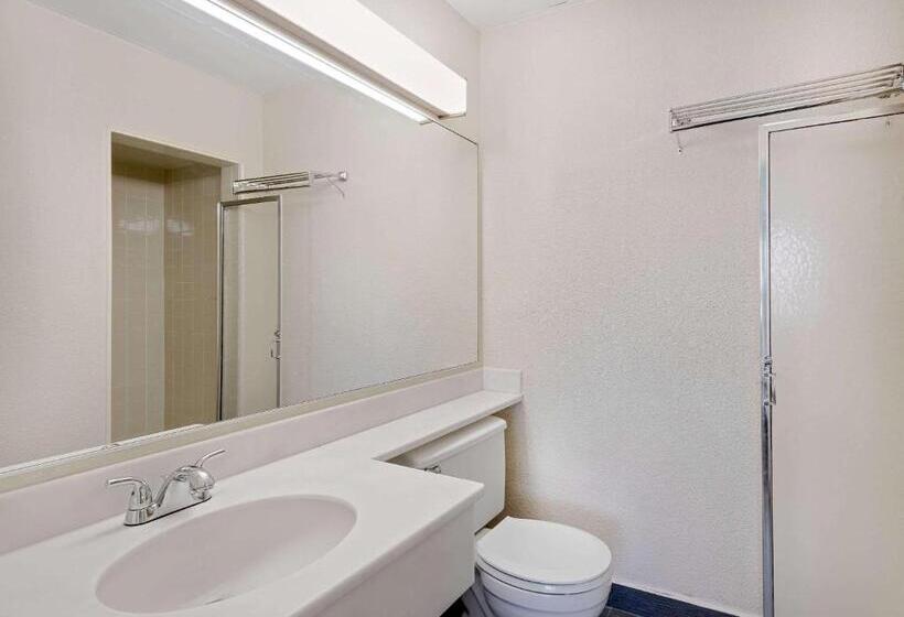 Номер Стандарт 2 Двуспальные Кровати, Travelodge By Wyndham Chambersburg