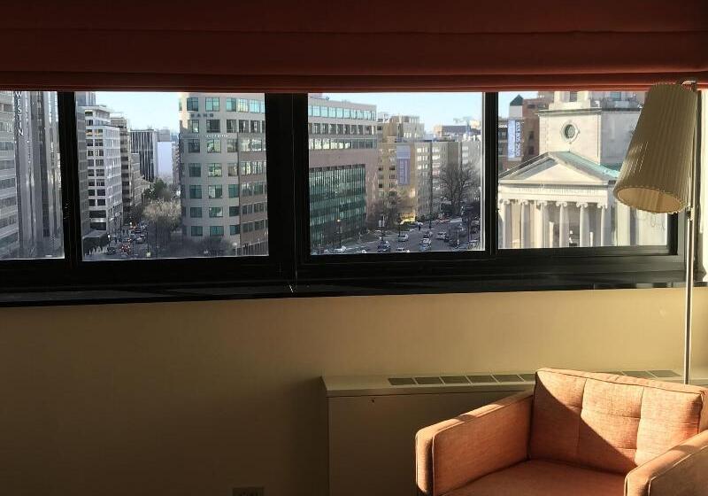 수피리어 룸, Washington Plaza