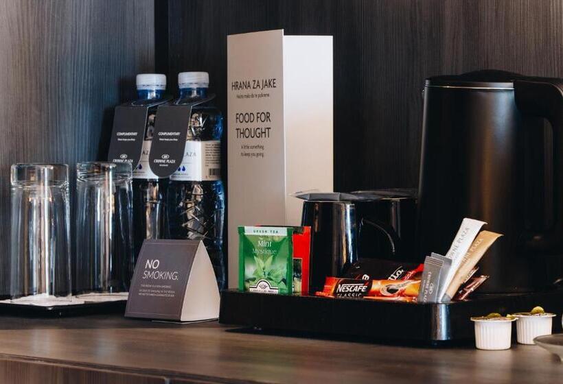 اتاق استاندارد, Crowne Plaza Belgrade, An Ihg