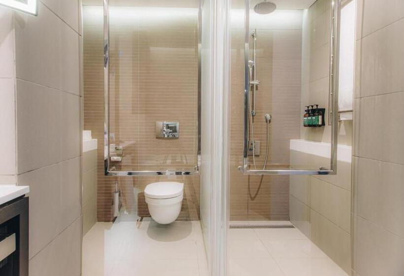 سوئیت 2 خوابه, Crowne Plaza Belgrade, An Ihg