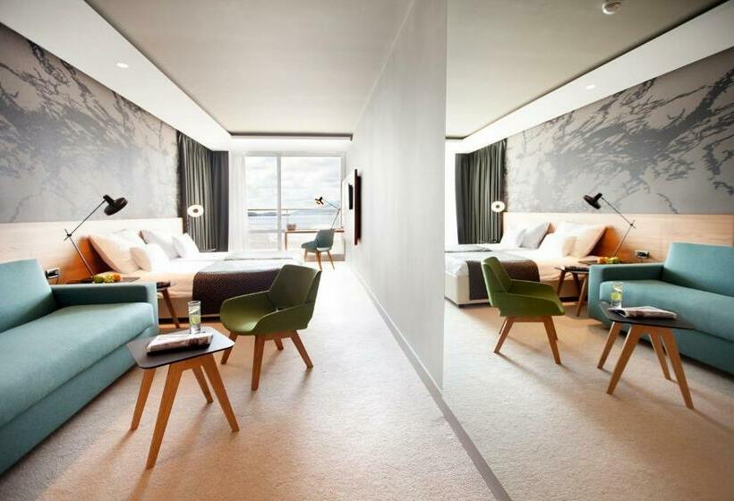 اتاق لوکس با بالکن و چشم‌انداز دریا, Dubrovnik Palace