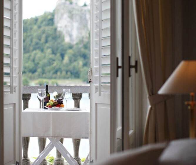اتاق استاندارد با چشم‌انداز دریاچه, Grand Hotel Toplice   Small Luxury Hotels Of The World