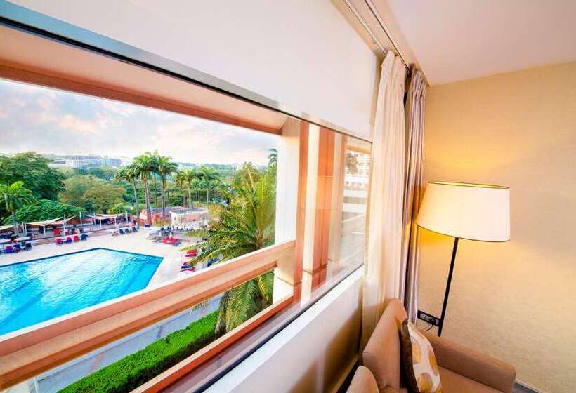 Номер Deluxe Кровать Кинг, Hilton Trinidad & Conference Centre