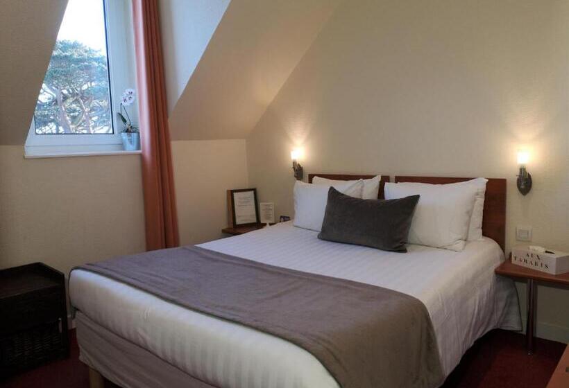 Номер Стандарт Индивидуальный Вид на Город, Hôtel Aux Tamaris   Vue Mer