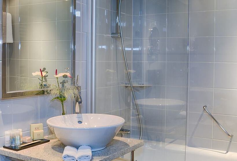 Номер Стандарт с Террасой, K+k Hotel Maria Theresia