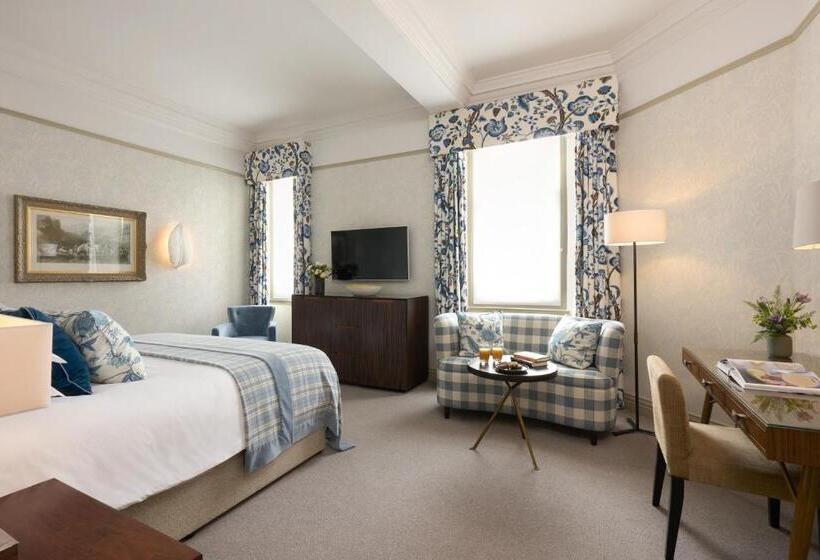Camera Executive, The Balmoral