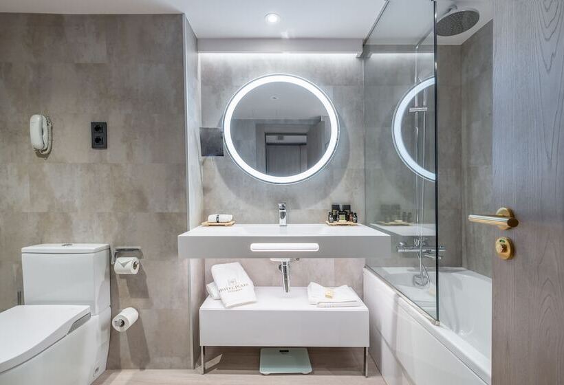 阁楼房, Grand Plaza Hotel & Wellness