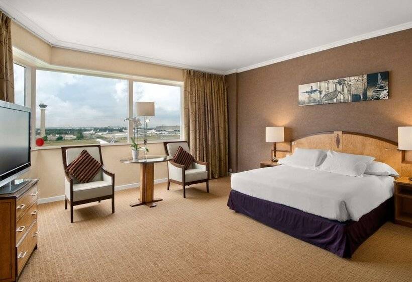 Семейный Номер, Hilton Paris Charles De Gaulle Airport