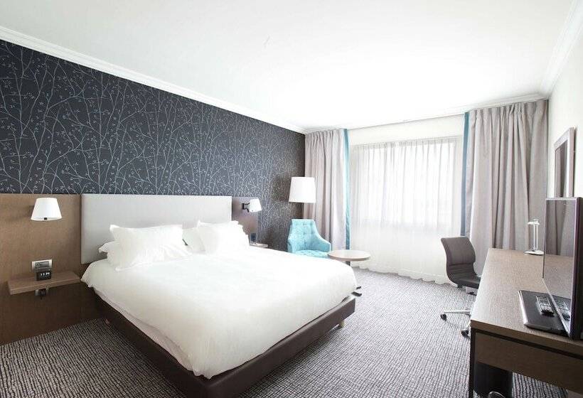 Семейный Номер, Hilton Paris Charles De Gaulle Airport