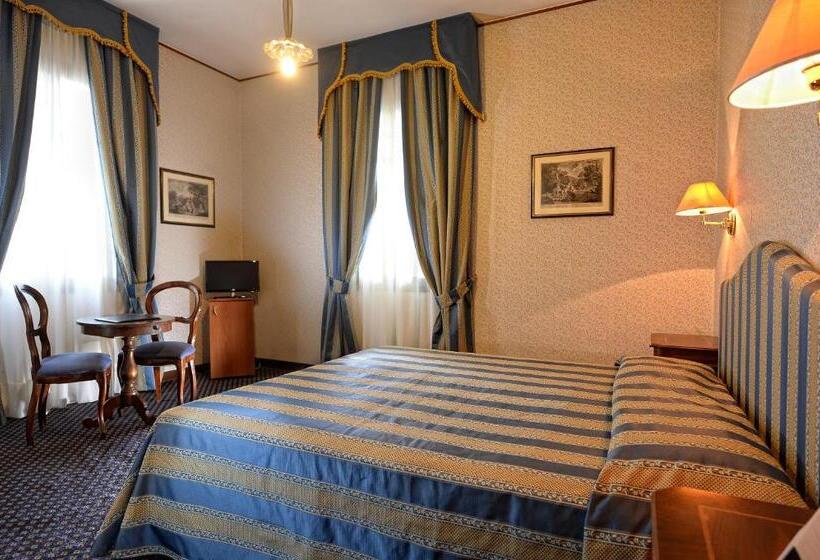 Номер Deluxe, La Meridiana