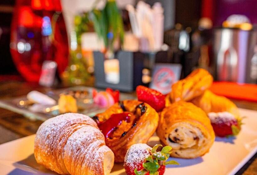 اتاق استاندارد با تخت بزرگ, Mercure Hurghada