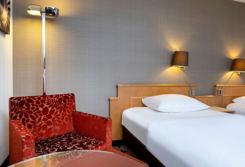 Классический Номер, Mövenpick Hotel Nürnberg Airport