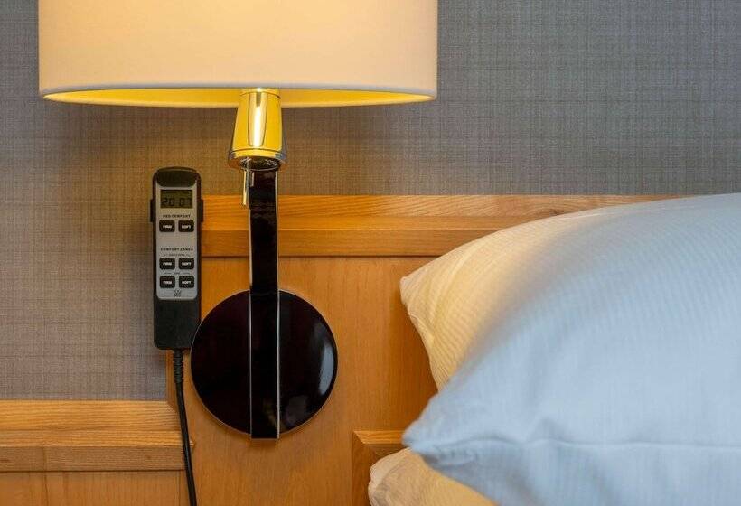 Номер Стандарт, Mövenpick Hotel Nürnberg Airport