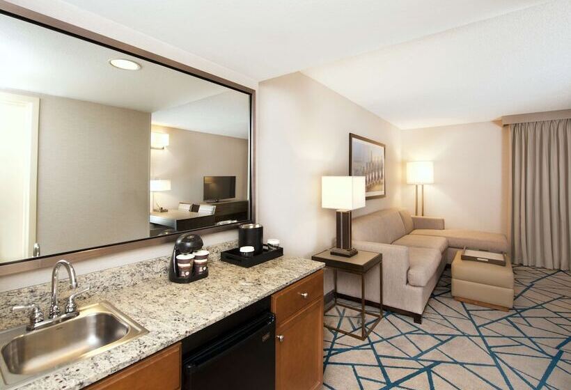 Люкс, Embassy Suites By Hilton Seattle Bellevue