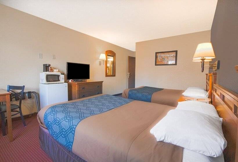 Номер Стандарт 2 Двуспальные Кровати, Econo Lodge Junction City I 70 Near Fort Riley