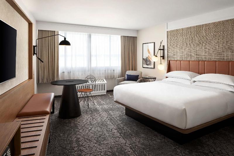 클럽 룸 킹침대, Sheraton Reston