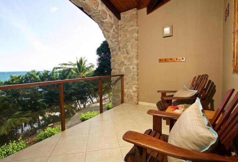 اتاق خانوادگی, Coco De Mer Hotel And Black Parrot Suites