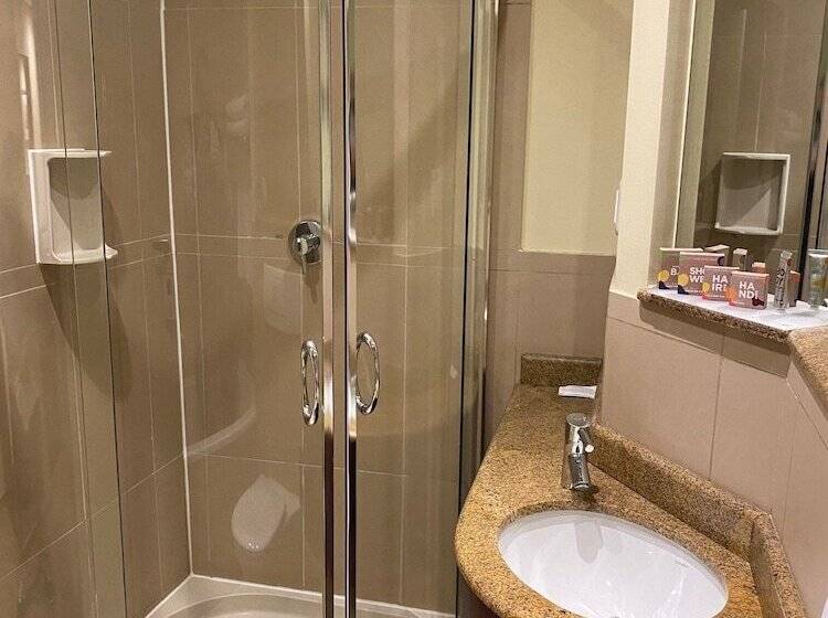 Quarto standard, City Lodge Hotel Johannesburg Airport, Barbara Road