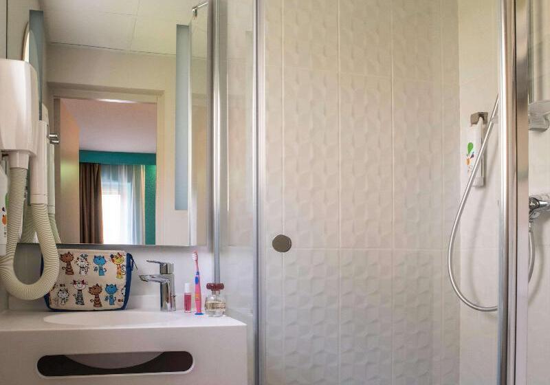 Номер Стандарт, Ibis Styles Quimper