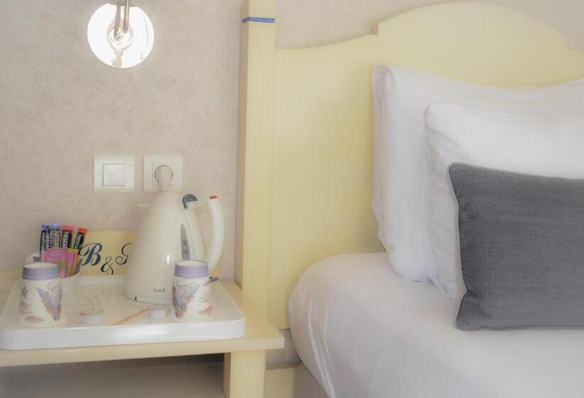 Номер Комфорт, Best Western Gemenos En Provence