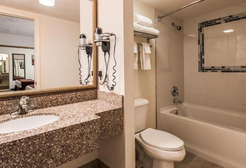Люкс, Best Western Pahrump Oasis