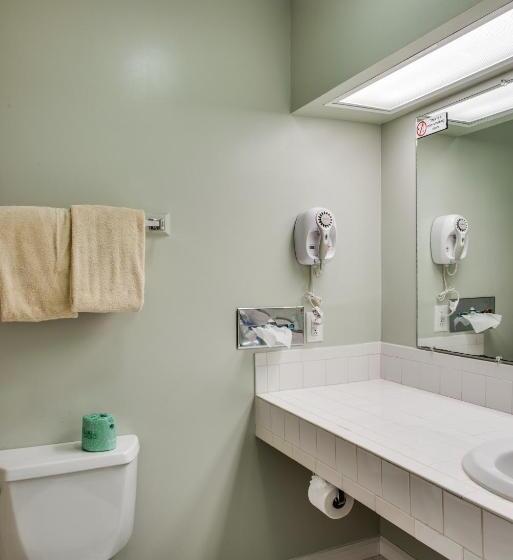 Стандартный Номер Кровать Кинг, Boxwood Lodge Blowing Rock Near Booneuniversity