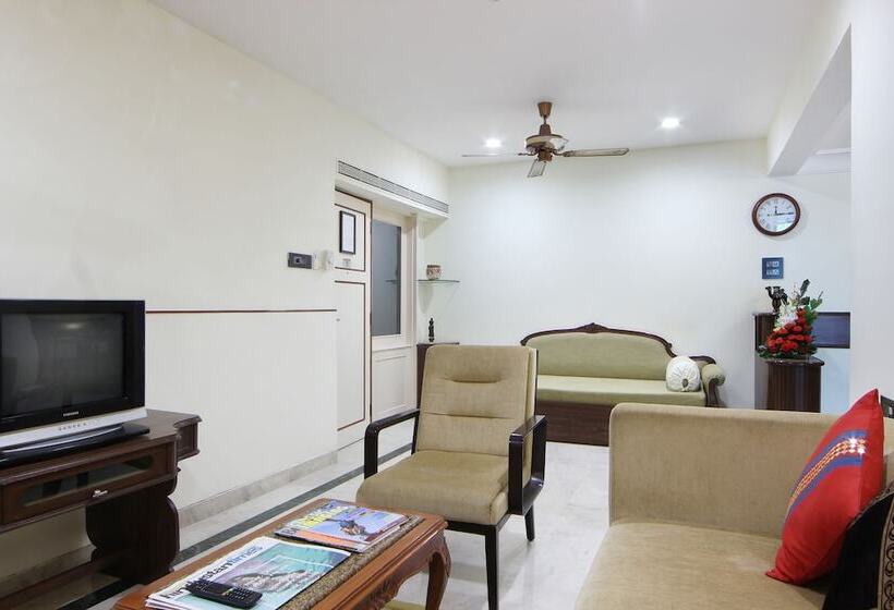 Апартаменты 1 Спальня, Regenta Place The Emerald