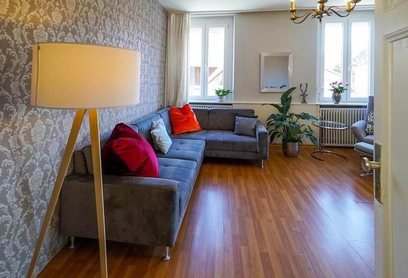 Habitación Triple Estándar, Hotel & Restaurant Tanne