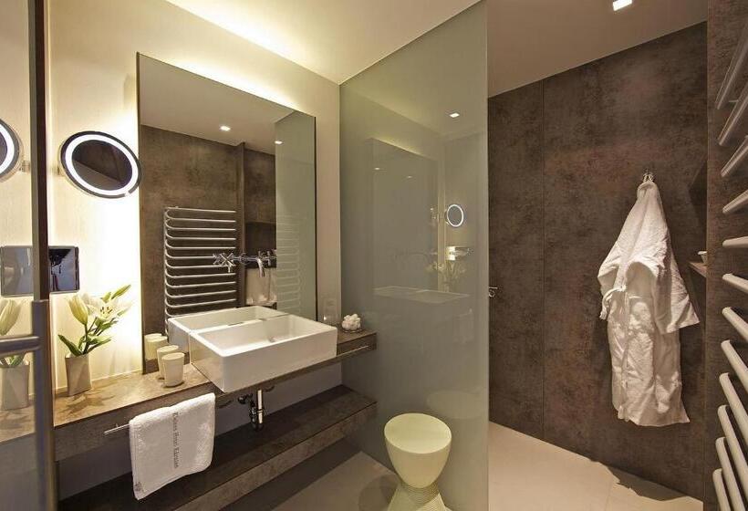 Люкс, Kleines Hotel Kärnten