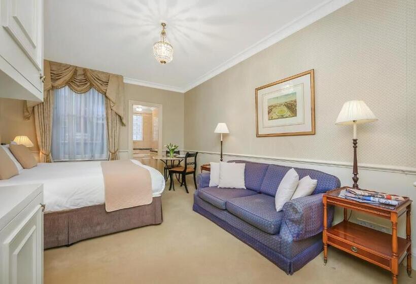 Студия Стандарт, 44 Curzon Street By Mansley