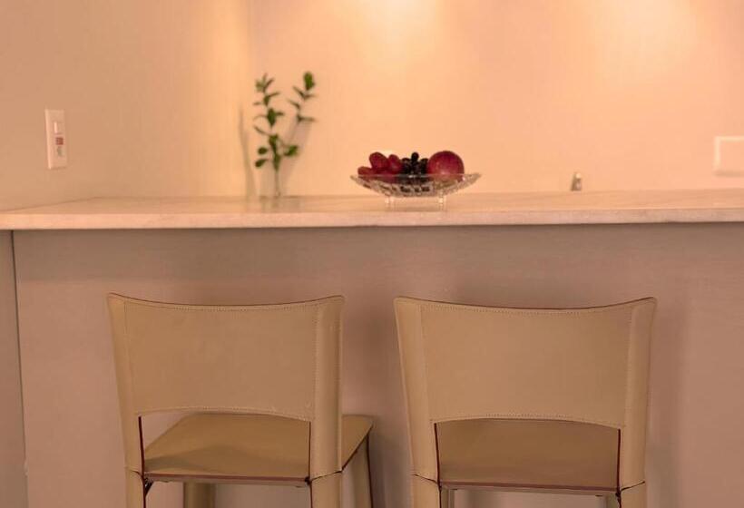 스위트, Flat Particular Hotel Kubitschek