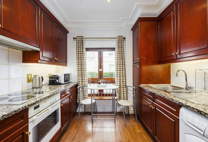 , Carlton Court   Mayfair