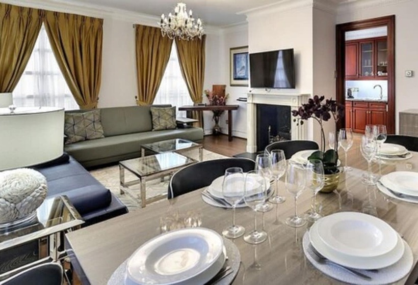 آپارتمان 3 خوابه, Carlton Court   Mayfair