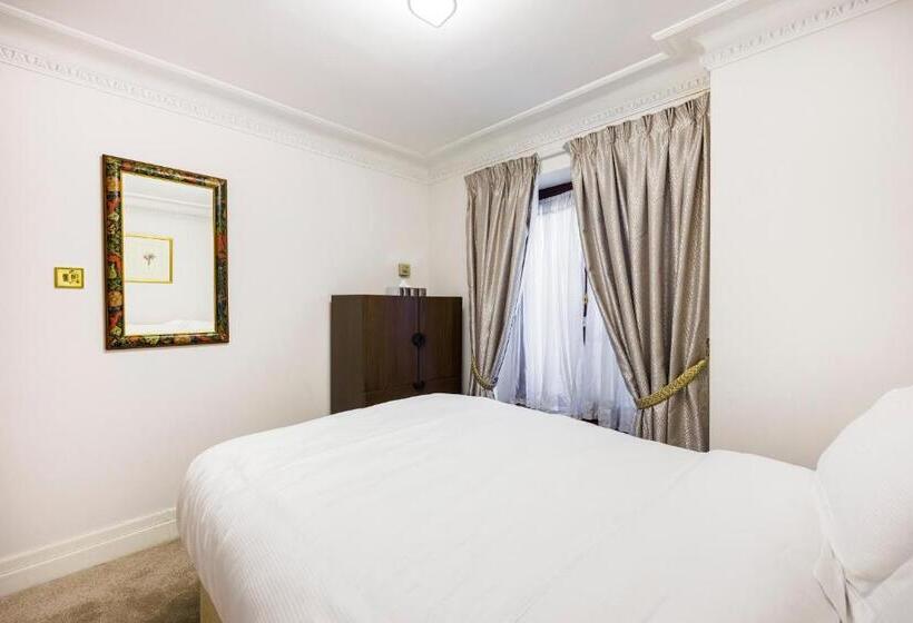 , Carlton Court   Mayfair