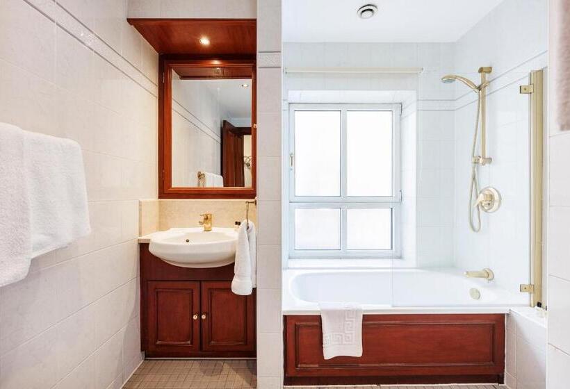 آپارتمان 3 خوابه, Carlton Court   Mayfair
