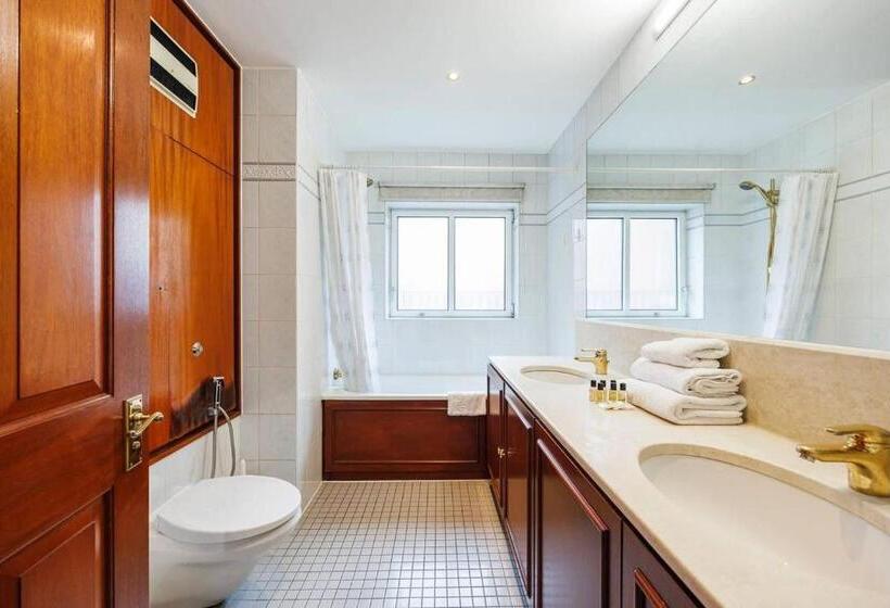 ویلای 1 خوابه, Carlton Court   Mayfair