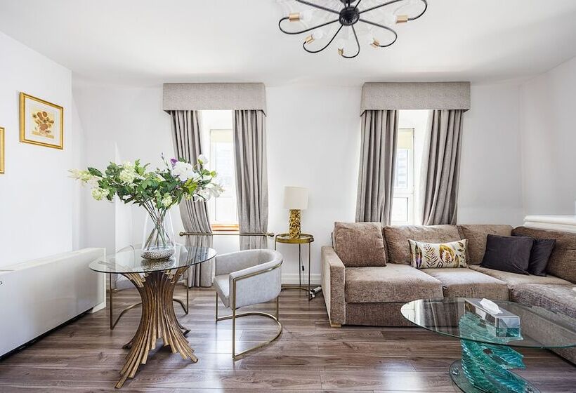 1 Bedroom Penthouse Apartment, Carlton Court   Mayfair