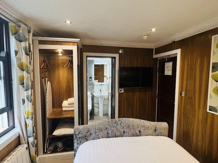 Номер Стандарт, Cheshire Hotel Central London