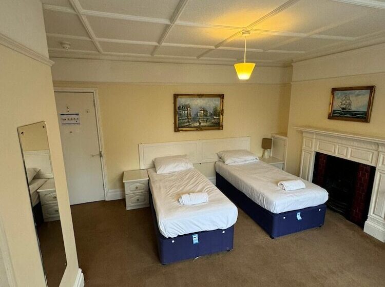 Четырехместный Номер Стандарт, Langford Hotel, Brighton & Hove