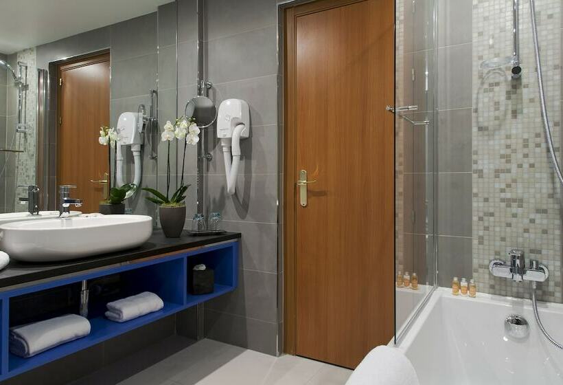 سوییت, Timhotel Opéra Blanche Fontaine