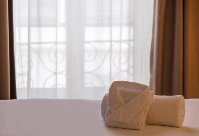 Номер Basic, Hôtel Le Seize, Nice Centre