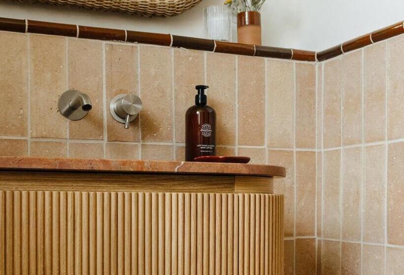 Номер Deluxe с Балконом, Capelongue, A Beaumier Hotel & Spa